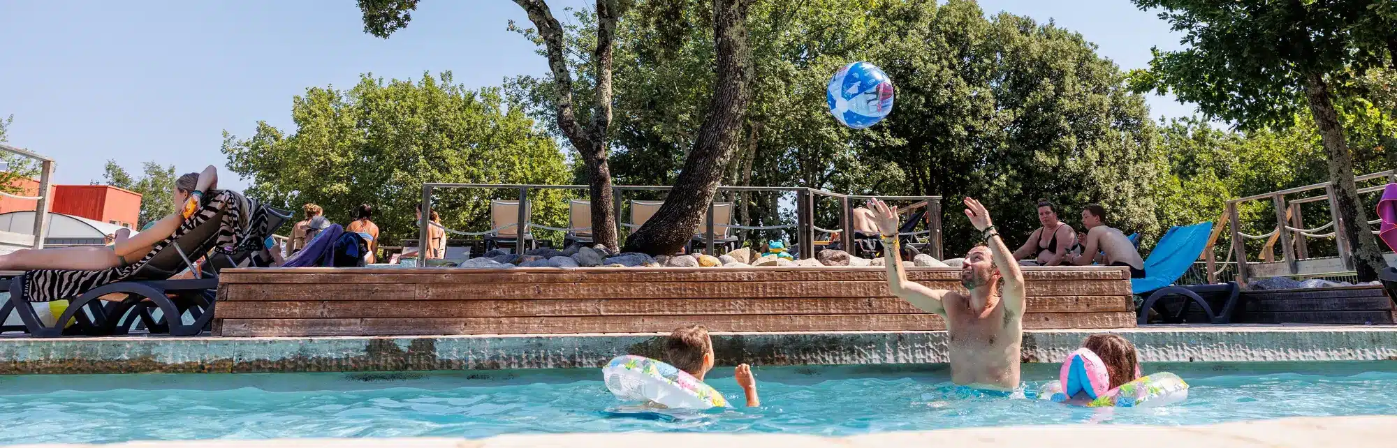 Piscine Ruoms