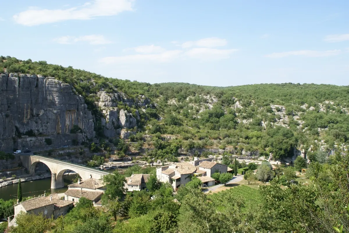 paysage ruoms camping ardeche