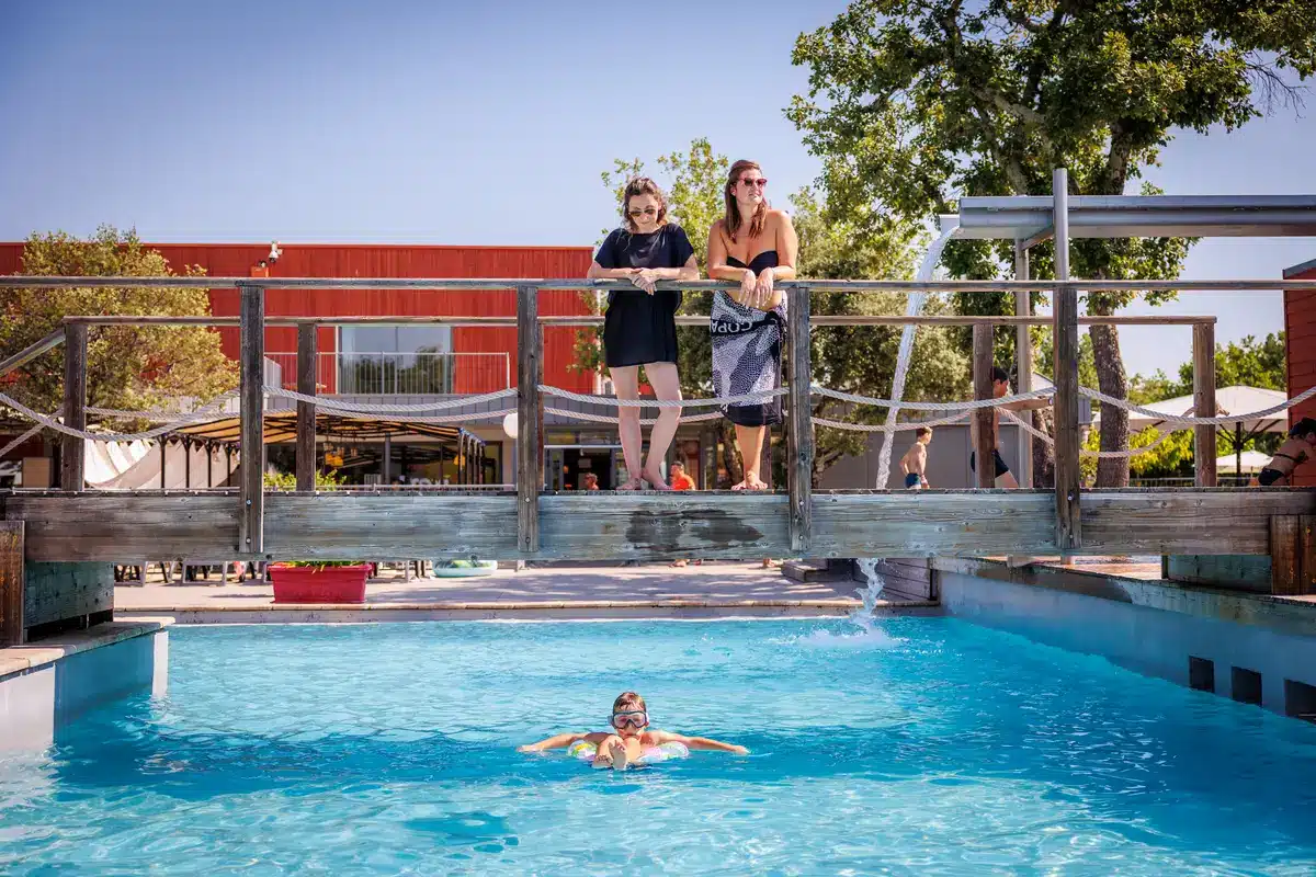family pool camping ardeche